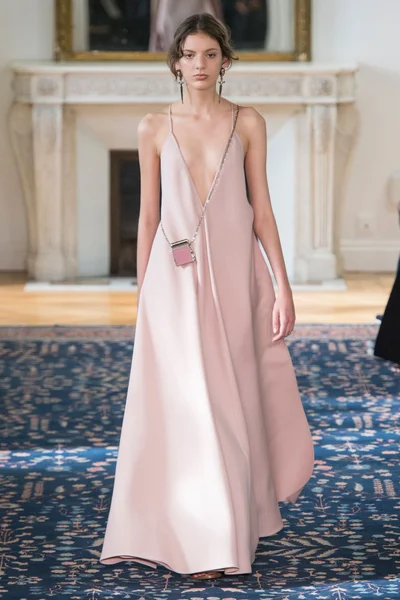 Look 54